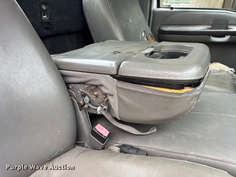 image for item DO2270 2004 Ford F550 XL Super Duty utility / service truck