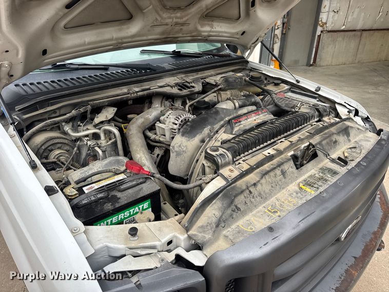 image for item DO2270 2004 Ford F550 XL Super Duty utility / service truck