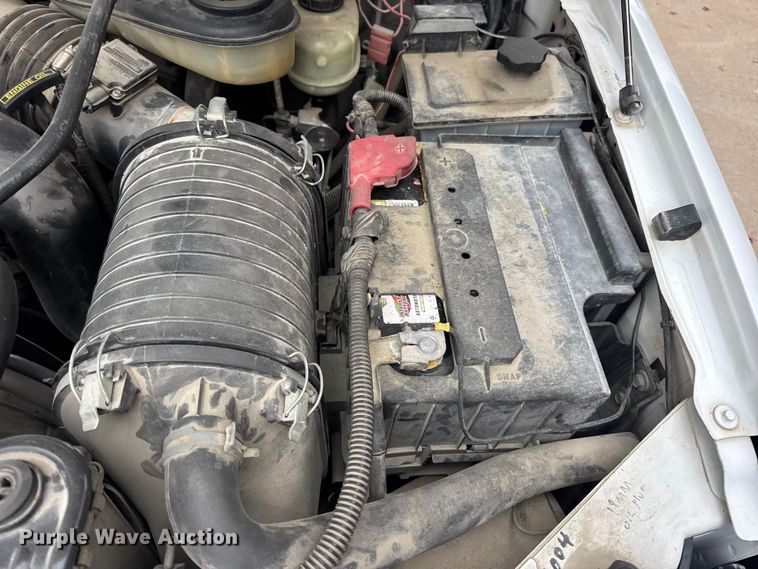 image for item DO2270 2004 Ford F550 XL Super Duty utility / service truck