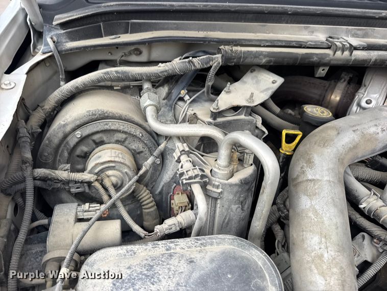 image for item DO2270 2004 Ford F550 XL Super Duty utility / service truck