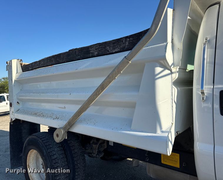 image for item DO2282 2007 Ford F-650 XL dump truck