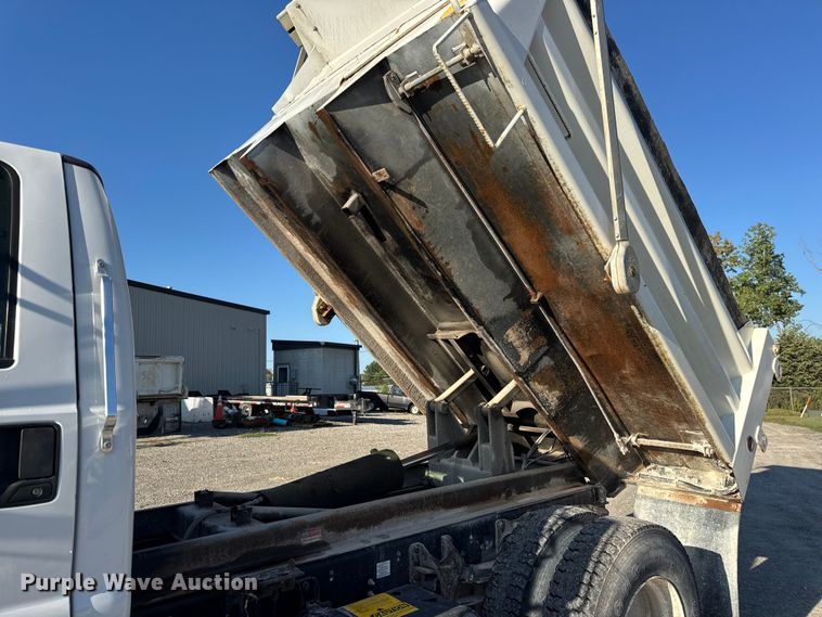 image for item DO2282 2007 Ford F-650 XL dump truck