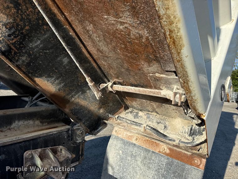 image for item DO2282 2007 Ford F-650 XL dump truck