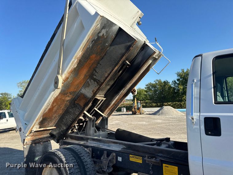 image for item DO2282 2007 Ford F-650 XL dump truck