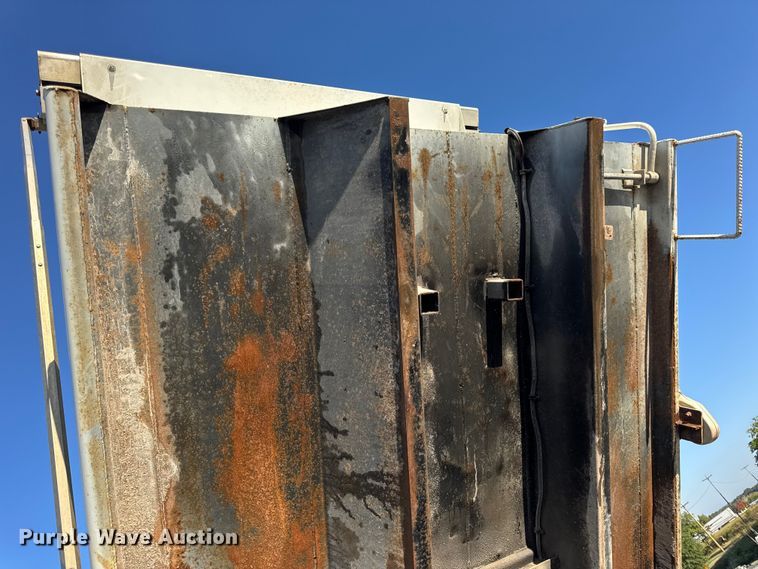 image for item DO2282 2007 Ford F-650 XL dump truck