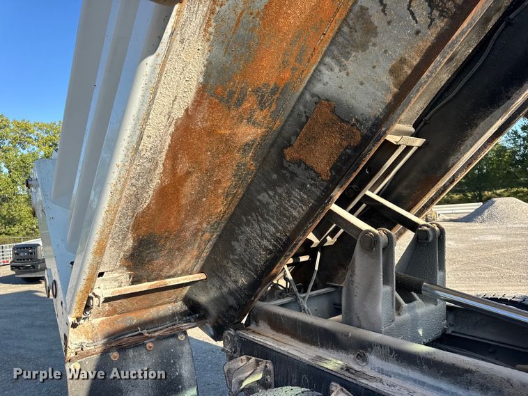 image for item DO2282 2007 Ford F-650 XL dump truck