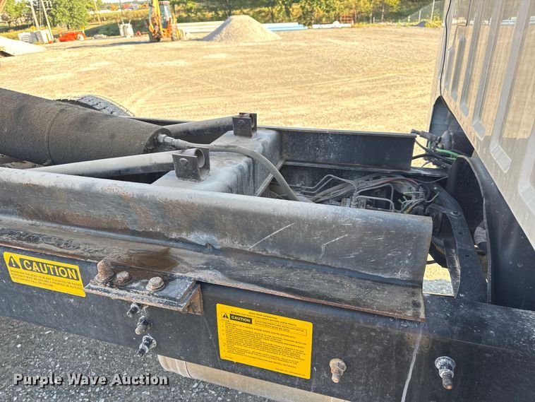 image for item DO2282 2007 Ford F-650 XL dump truck