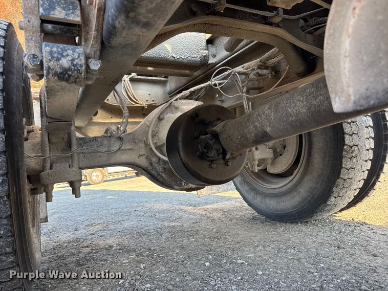 image for item DO2282 2007 Ford F-650 XL dump truck