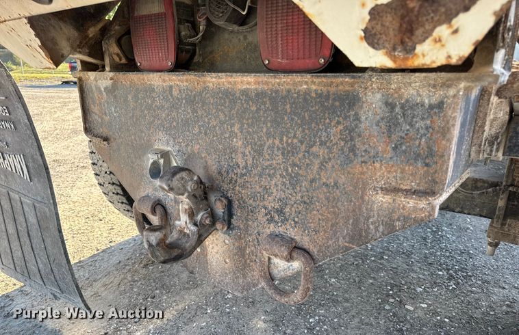 image for item DO2282 2007 Ford F-650 XL dump truck