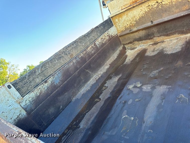 image for item DO2282 2007 Ford F-650 XL dump truck