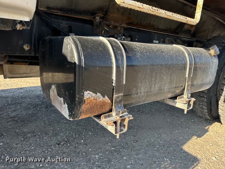 image for item DO2282 2007 Ford F-650 XL dump truck