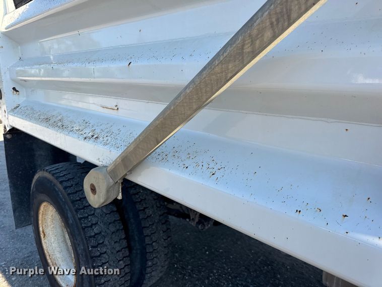 image for item DO2282 2007 Ford F-650 XL dump truck