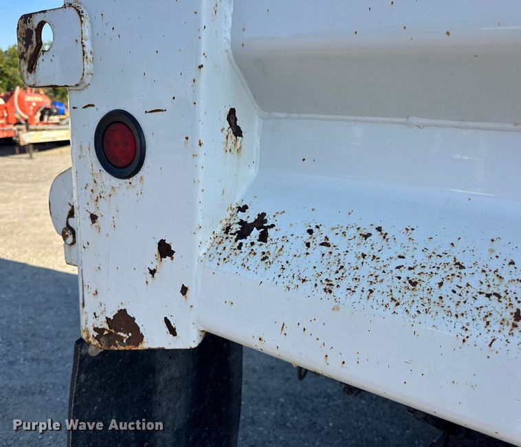 image for item DO2282 2007 Ford F-650 XL dump truck