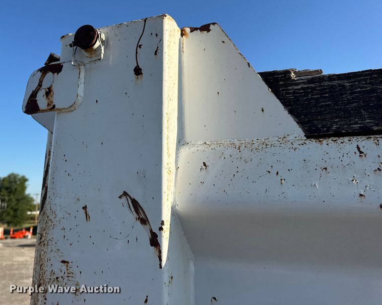 image for item DO2282 2007 Ford F-650 XL dump truck