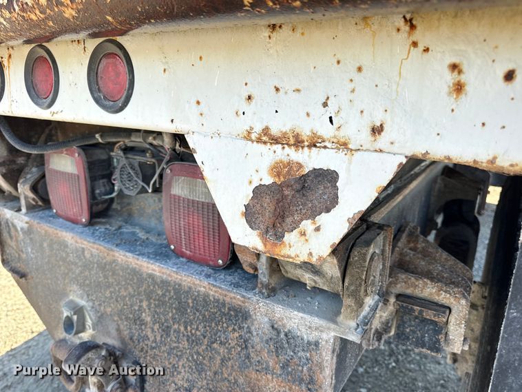 image for item DO2282 2007 Ford F-650 XL dump truck