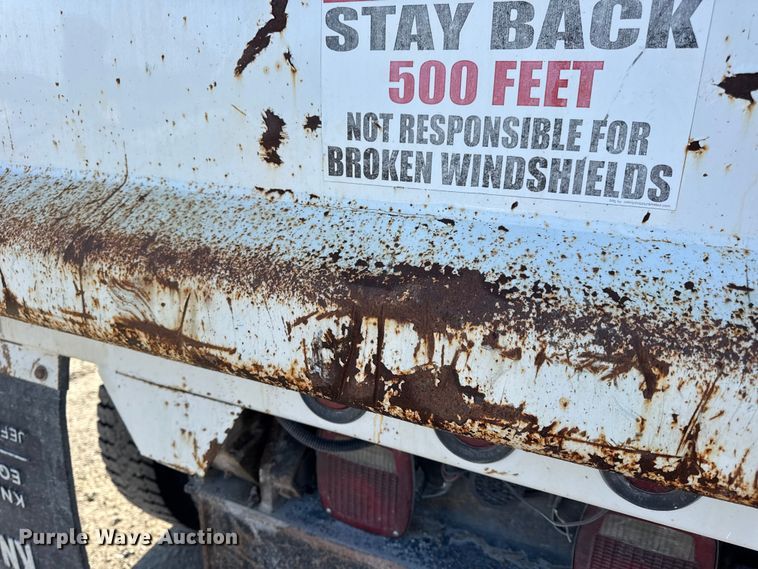 image for item DO2282 2007 Ford F-650 XL dump truck