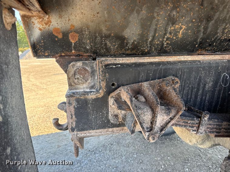 image for item DO2282 2007 Ford F-650 XL dump truck