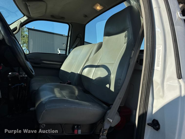 image for item DO2282 2007 Ford F-650 XL dump truck