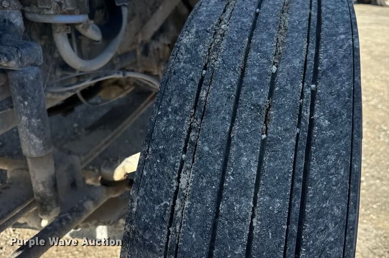 image for item DO2282 2007 Ford F-650 XL dump truck