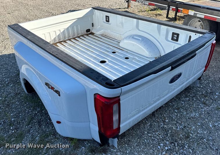 image for item DO2284 Ford pickup truck bed