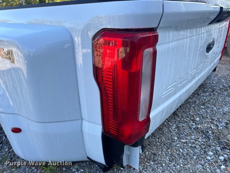 image for item DO2284 Ford pickup truck bed