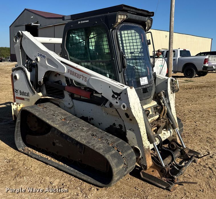 image for item DO2288 2011 Bobcat T750 tracked skid steer loader