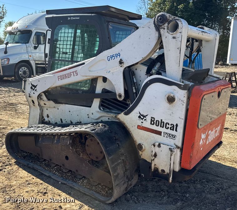image for item DO2288 2011 Bobcat T750 tracked skid steer loader