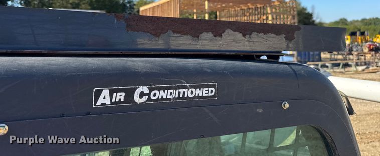 image for item DO2288 2011 Bobcat T750 tracked skid steer loader