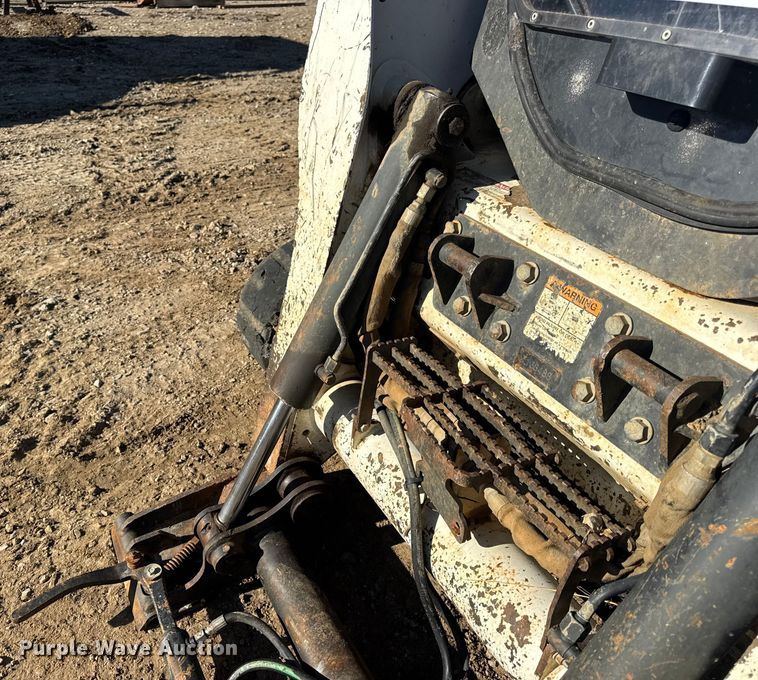 image for item DO2288 2011 Bobcat T750 tracked skid steer loader