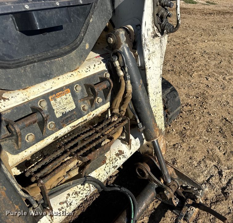image for item DO2288 2011 Bobcat T750 tracked skid steer loader