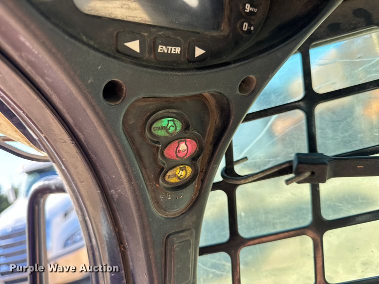 image for item DO2288 2011 Bobcat T750 tracked skid steer loader