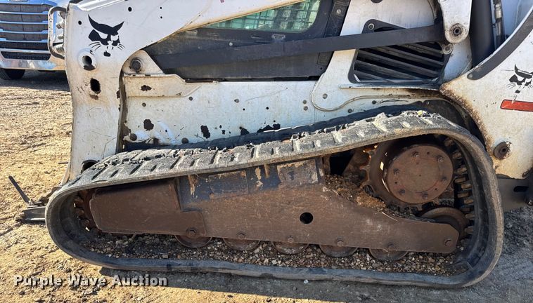 image for item DO2288 2011 Bobcat T750 tracked skid steer loader