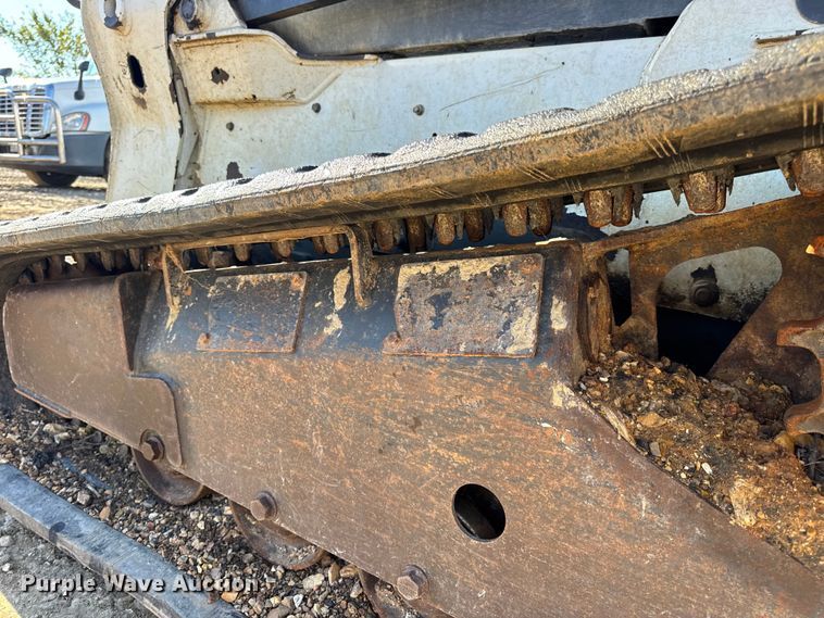 image for item DO2288 2011 Bobcat T750 tracked skid steer loader