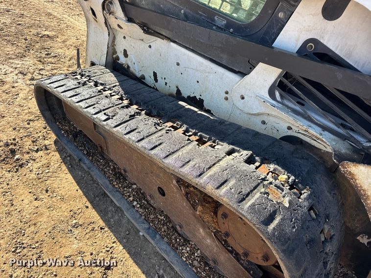 image for item DO2288 2011 Bobcat T750 tracked skid steer loader
