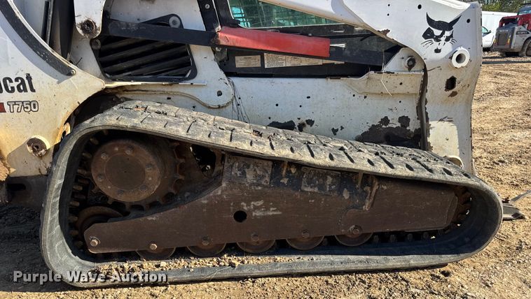 image for item DO2288 2011 Bobcat T750 tracked skid steer loader