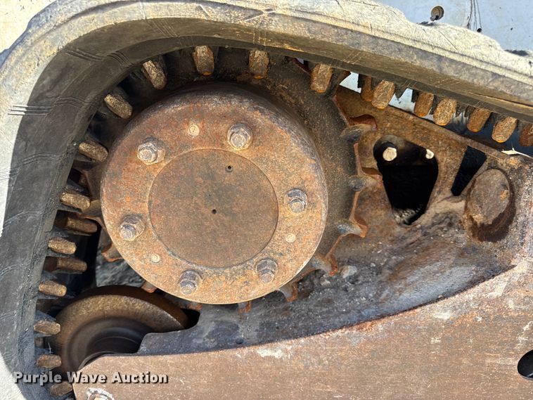 image for item DO2288 2011 Bobcat T750 tracked skid steer loader