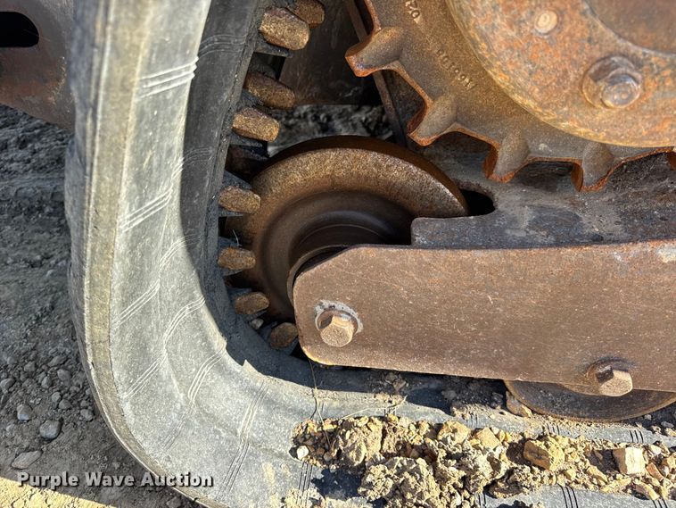 image for item DO2288 2011 Bobcat T750 tracked skid steer loader