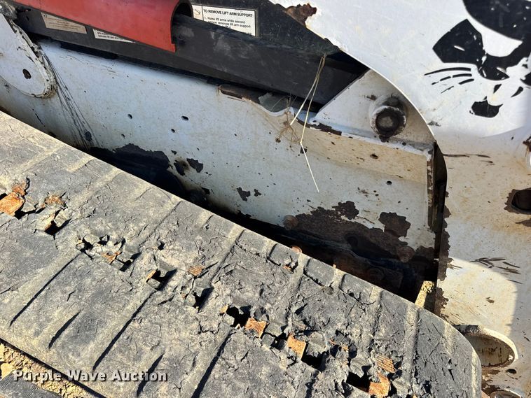 image for item DO2288 2011 Bobcat T750 tracked skid steer loader