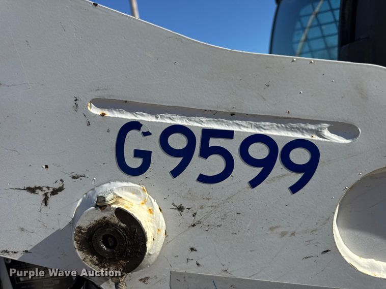 image for item DO2288 2011 Bobcat T750 tracked skid steer loader