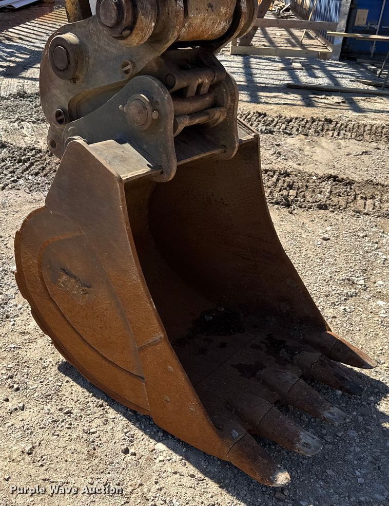 image for item DO2289 2006 John Deere 160C LC excavator