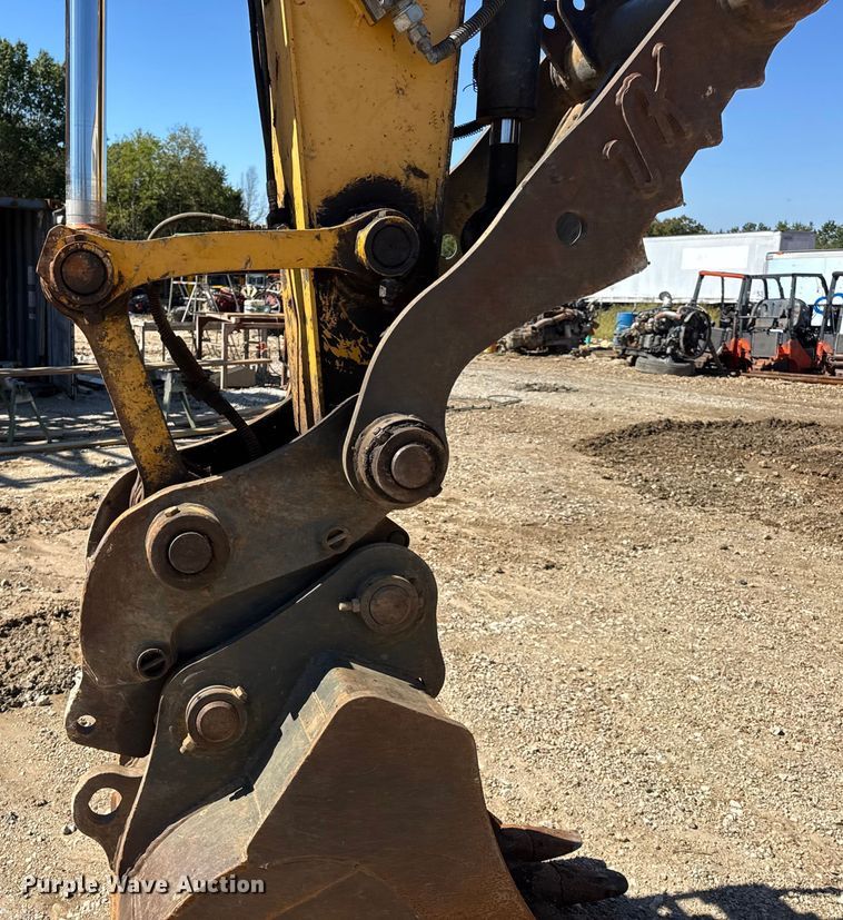 image for item DO2289 2006 John Deere 160C LC excavator