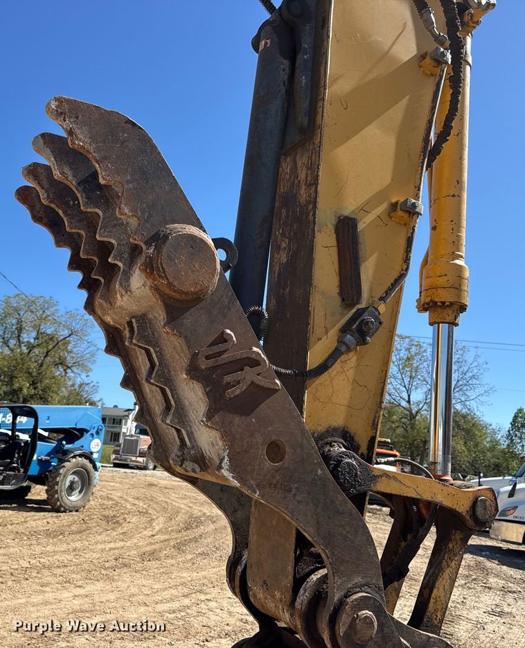 image for item DO2289 2006 John Deere 160C LC excavator