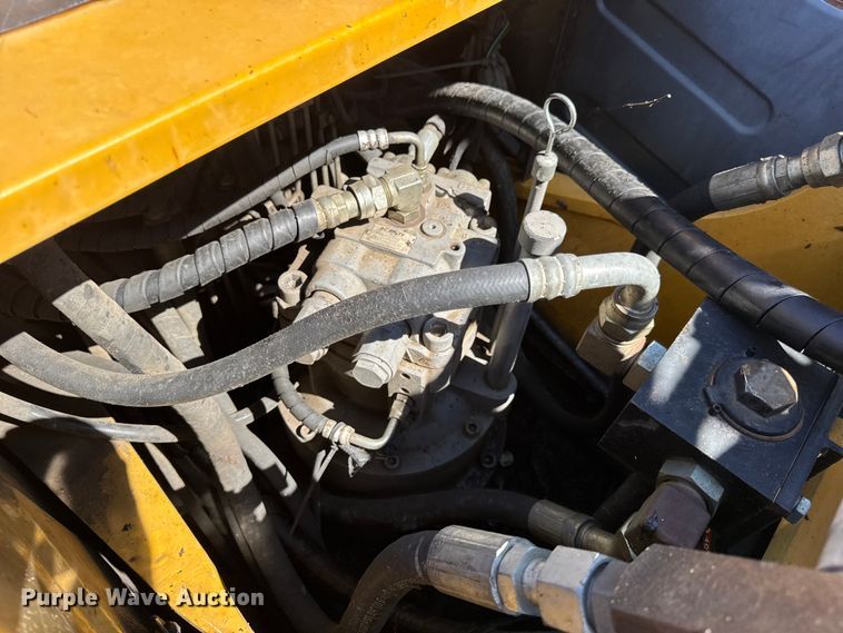 image for item DO2289 2006 John Deere 160C LC excavator