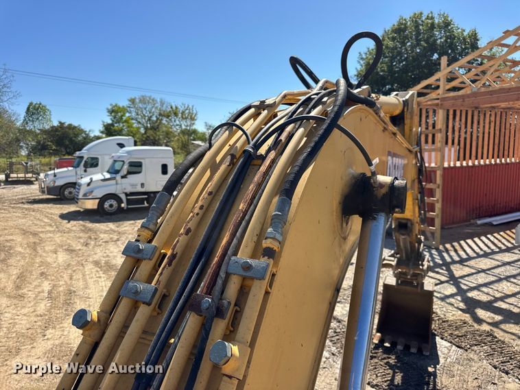 image for item DO2289 2006 John Deere 160C LC excavator