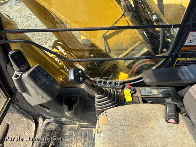 image for item DO2289 2006 John Deere 160C LC excavator