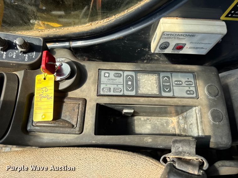 image for item DO2289 2006 John Deere 160C LC excavator