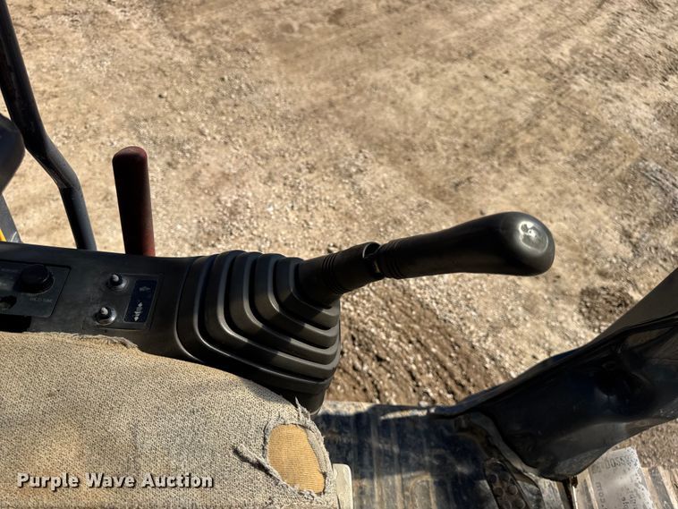 image for item DO2289 2006 John Deere 160C LC excavator