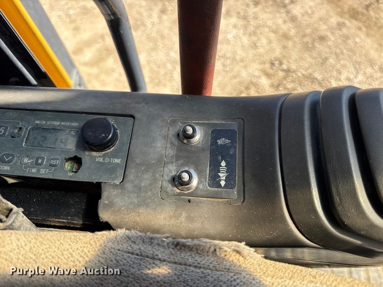 image for item DO2289 2006 John Deere 160C LC excavator