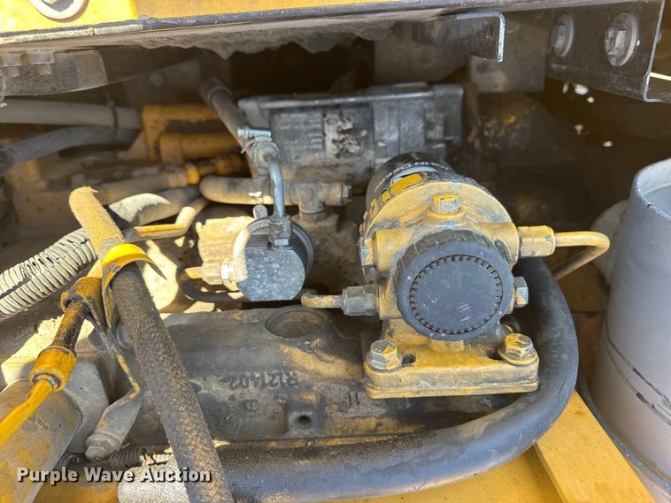 image for item DO2289 2006 John Deere 160C LC excavator