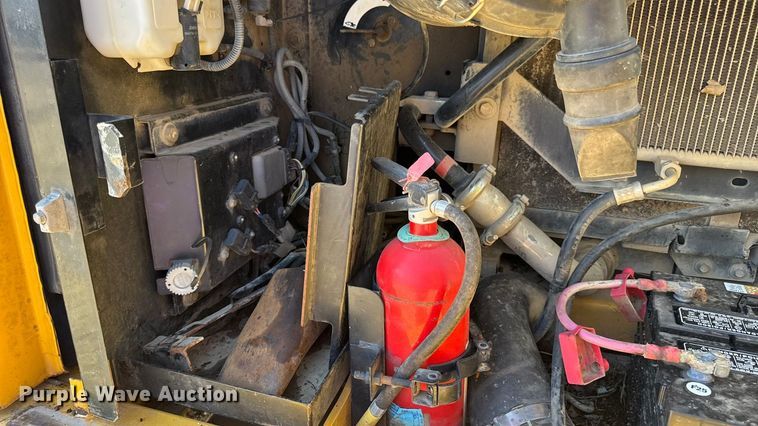 image for item DO2289 2006 John Deere 160C LC excavator